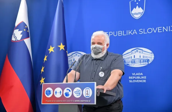 “Če bomo dobro obvladovali ukrepe in se cepili, bo jesen lažja,” je 
zatrdil direktor NIJZ Milan Krek.