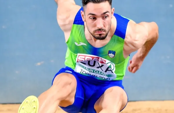 Edino primorsko zmago je v troskoku dosegel Jan Luxa.