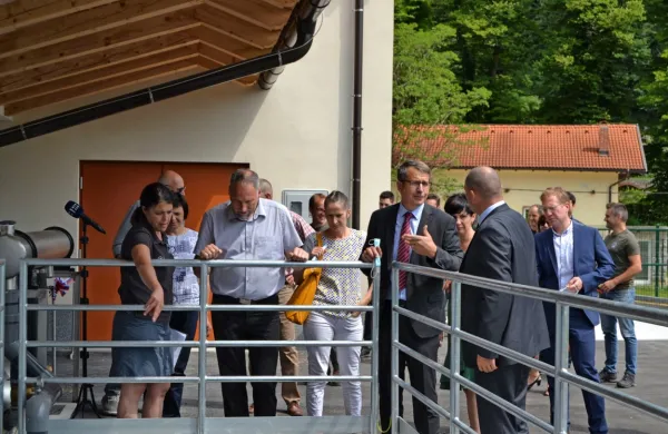 V Kobaridu so danes odprli prenovljene objekte ribogojnice Soča, 
s katero upravlja Zavod za ribištvo Slovenije.