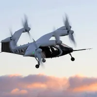 Družba Joby Aviation razvija električni leteči taksi za štiri potnike.