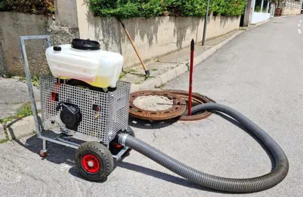 Javno podjetje Marjetica Koper danes nadaljuje z drugim delom 
dezinsekcije javnega kanalizacijskega omrežja na območju Mestne 
občine Koper in Občine Ankaran.