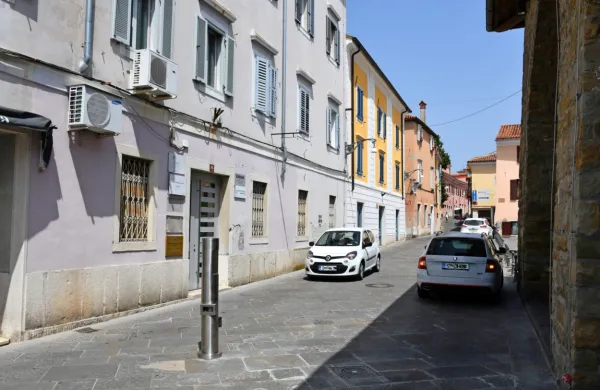 V Kidričevi ulici bo potopni valj omejeval dostop v tisti del 
mestnega jedra Kopra.