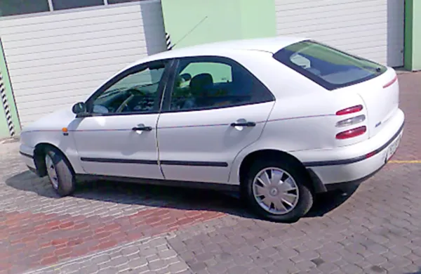Včeraj dopoldne je skušal moški temnejše polti v beli fiat bravi z 
italijansko registracijo prelisičiti 60-letnega domačina (fotografija 
je simbolična).  