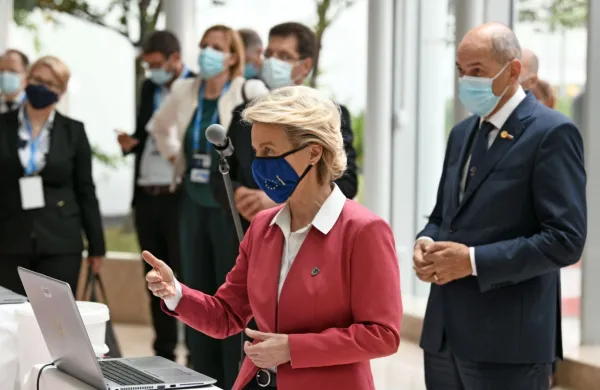 Predsednica Evropske komisije Ursula von der Leyen na Pediatrični kliniki v Ljubljani