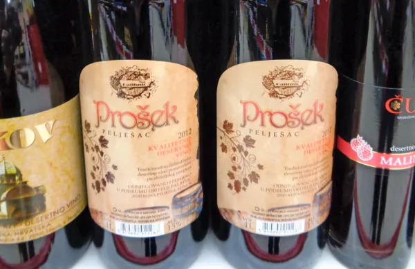 Hrvaška je s  prošnjo za začetek postopka za priznanje tradicionalne oznake porekla za prošek na ravni EU razburila 
Italijane.