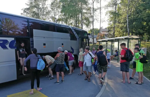Kopalni avtobus znova vozi iz Ilirske Bistrice v Mošćeničko Drago. 