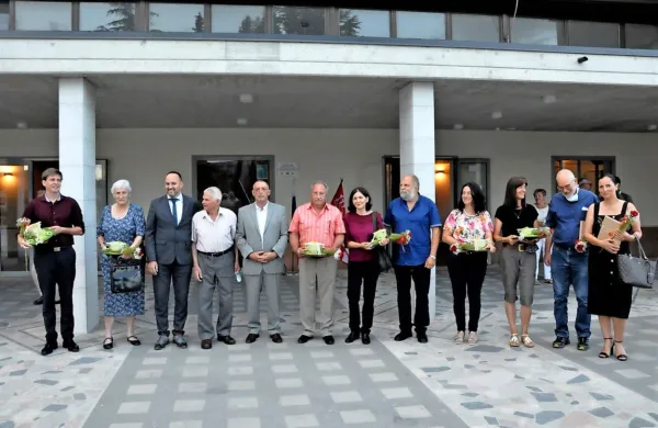 Lanski in letošnji občinski nagrajenci so bili veseli, da so priznanja vendarle lahko prejeli “v živo”.  