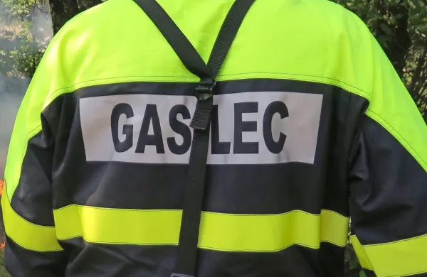 Čebelnjak zgorel, &scaron;kode za 10.000 evrov