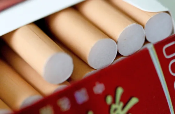 Avgusta se obeta podražitev cigaret za blizu pet odstotkov