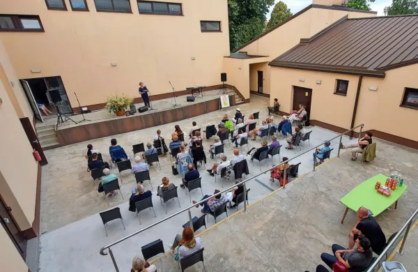 Tradicionalne Poletnice s pesmimi, utrinki, pravljico ...