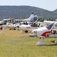 Letala, zbrana za polet proti Beogradu

