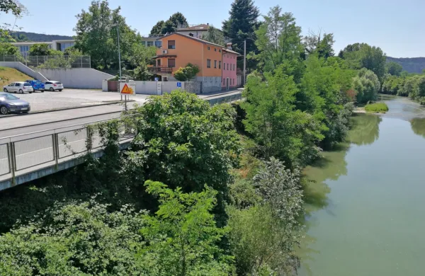 Protipoplavni  in protierozijski zid bodo zgradili na levem bregu Vipave.   