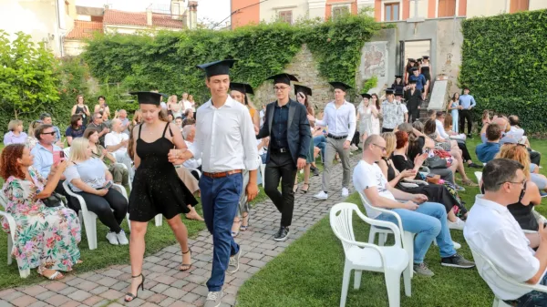 Podelitev priznanj v Piranu.