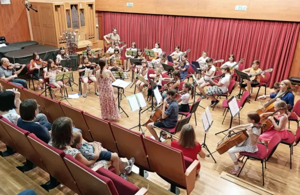 Koncert nOrkestra zaključil poletno &scaron;olo
