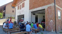 Godoviški gasilci so s prostovoljnim delom obnovili gasilski dom in 
do tretje faze športno kulturno dvorano. Dela v slednji naj bi po 
odkupu prostorov zaključila Občina. 