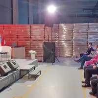 Odprtje proizvodno-pioslovnih prostorov so obeležili s kulturno 
bogato prireditvijo, na kateri je zapela tudi Tinkara Kovač.