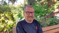 Robert Pišot - Fiš zdaj stanuje  v Obalnem domu upokojencev na Markovcu.