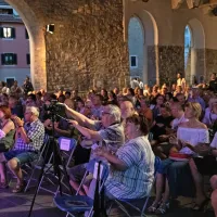 Na Folkestu v Kopru Robert Vatovec Big Band, Avtomobili in Le Orme