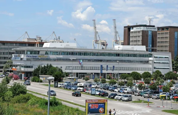 Občina bi območje Toncityja in za Barko namenila novim stanovanjem in zdravstvenemu domu.