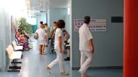 Država bo vložila 65 milijonov evrov v zmanjševanje čakalnih vrst 
v zdravstvu.