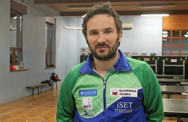 Olimpijska pot Bojana Tokića se je začela v  novogoriški  namiznoteniški dvorani.