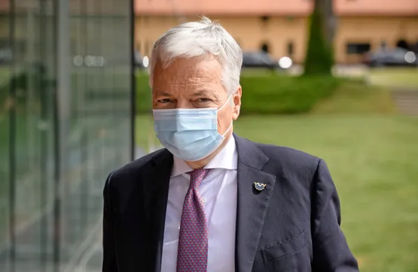 Evropski komisar za pravosodje Didier Reynders je slovensko stran 
že večkrat pozval, naj čim prej predlaga svoja delegirana tožilca. 
