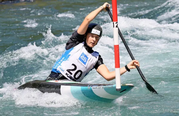 Slovenski kanuistki Alji Kozorog se na olimpijskih igrah v Tokiu ni 
uspelo prebiti v boj za medalje v slalomu na divjih vodah. 