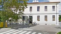 Kulturni dom Košana bo dobil nova okna in vrata ter del fasade.