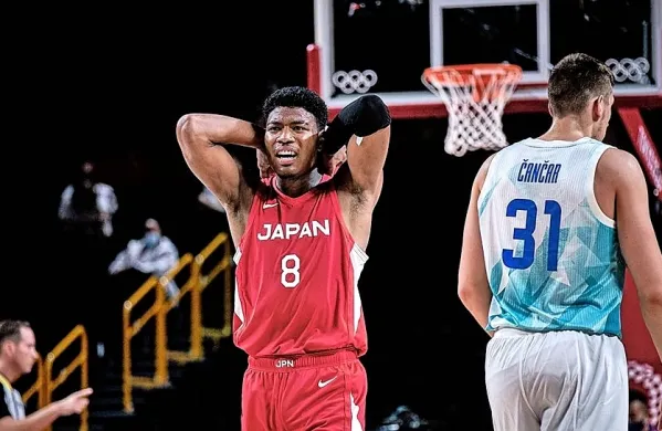 Levo japonski zvezdnik Rui Hachimoto, desno   Vlatko Čančar