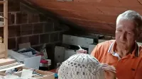 V zadnjem času Božidar Batistič najraje izdeluje krogle.