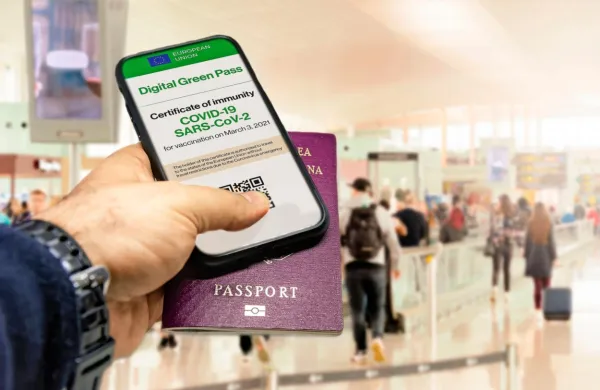 Aplikacija zVEM omogoča vnos digitalnega covid potrdila, ki 
pripada tretjim osebam.