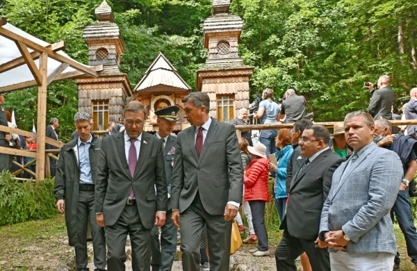Rusko delegacijo na slovesnosti je letos vodil podpredsednik 
zgornjega doma ruskega parlamenta Konstantin Kosačev. Rusko 
pravoslavno cerkev pa je predstavljal nadškof Ruzskij Tihon, vodja 
Berlinsko-nemške škofije.