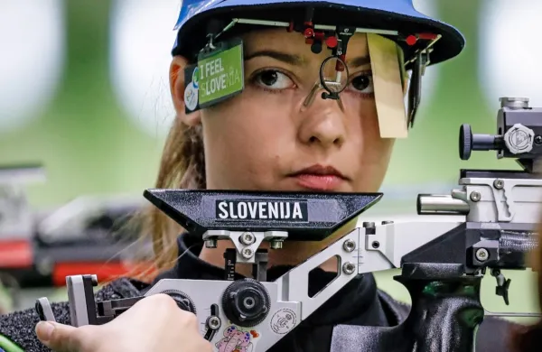 Živa Dvoršak