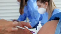 Pfizer naj bi bil proti delti bolj učinkovit od AstraZenece. 