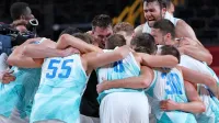 Košarkarji Slovenije so v četrtfinalu olimpijskih iger v Tokiu 
premagali Nemčijo s 94:70.