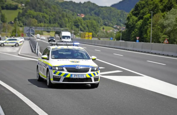 Z avtocestno policijo se odpirajo tudi nove možnosti za merjenje 
hitrosti na avtocestah. 