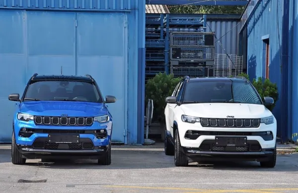 Jeep compass je eden od trenutno treh modelov, ki se prodajajo na našem trgu. V Evropi je njegov 
prodajni delež več kot štiridesetodstoten.  Foto: Artur Švarc