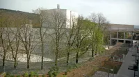 Kosovelov dom, ki ga je skupaj s kolegi iz skupine Kras zasnoval 
Matjaž Garzarolli. Še posebej ponosen je bil kasneje na “valovito” 
ograjo okrog amfiteatra, ki je zagotovila glavno funkcijo, ne da bi 
vizualno zarezala v prostor.  