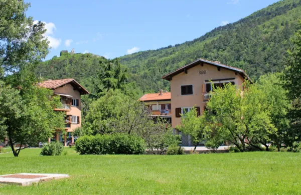 Občina je ob Goriški cesti predvidela gradnjo dveh stanovanjskih 
blokov in nov poslovno stanovanjski objekt.   