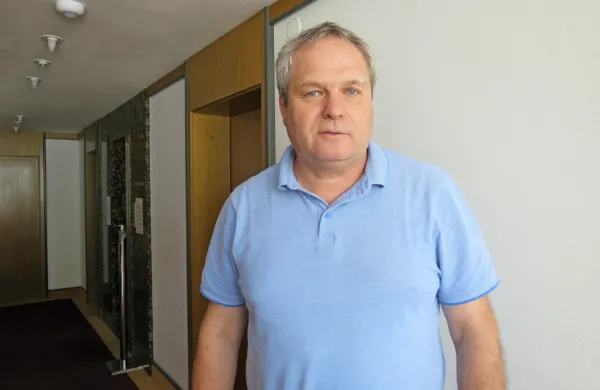 Direktor Hotela Cerkno Jože Oplotnik je prepričan, da bodo izšli iz koronske krize, če bodo, skupaj s 
smučarskim centrom, le ostali odprti.