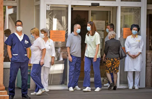 Zaposleni v domovih za starejše so dobro pripravljeni na četrti val 
epidemije.