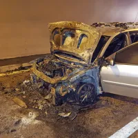 V predoru Kastelec zagorel avtomobil