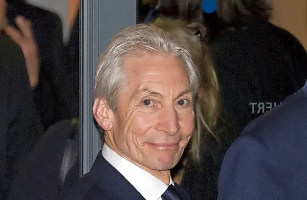 V starosti 80 let je danes umrl bobnar skupine Rolling Stones 
Charlie Watts. (Foto vir: Siebbi/Wikipedia)