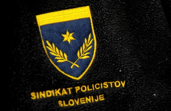 Sindikat policistov s pritožbo na informacijskega poobla&scaron;čenca zaradi prikrivanja podatkov
