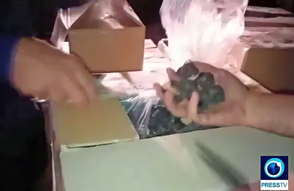 V zabojniku so iranski cariniki odkrili 16 ton  tartufov, ki naj bi bili 
namenjeni v Slovenijo.