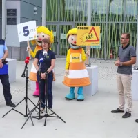 Predstavniki policije, AMZS in občinskega redarstva so včeraj v 
Kopru izpeljali preventivno akcijo Varna pot v šolo. 