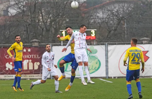 Zadnja tekma Tabora in Kopra v Sežani se je končala s točo 
zadetkov in izidom 3:4. Kako bo tokrat?