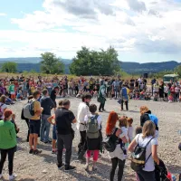 V Parku voja&scaron;ke zgodovine so prekrižali meče