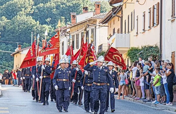Slavnostna parada ob  110. obletnici ustanovitve PGD Dornberk