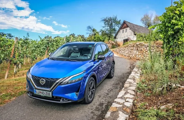 Kljub težavam s polprevodniki pri Nissanu načrtujejo, da jih bodo 
do konca letošnjega leta na naše ceste poslali okrog 350.